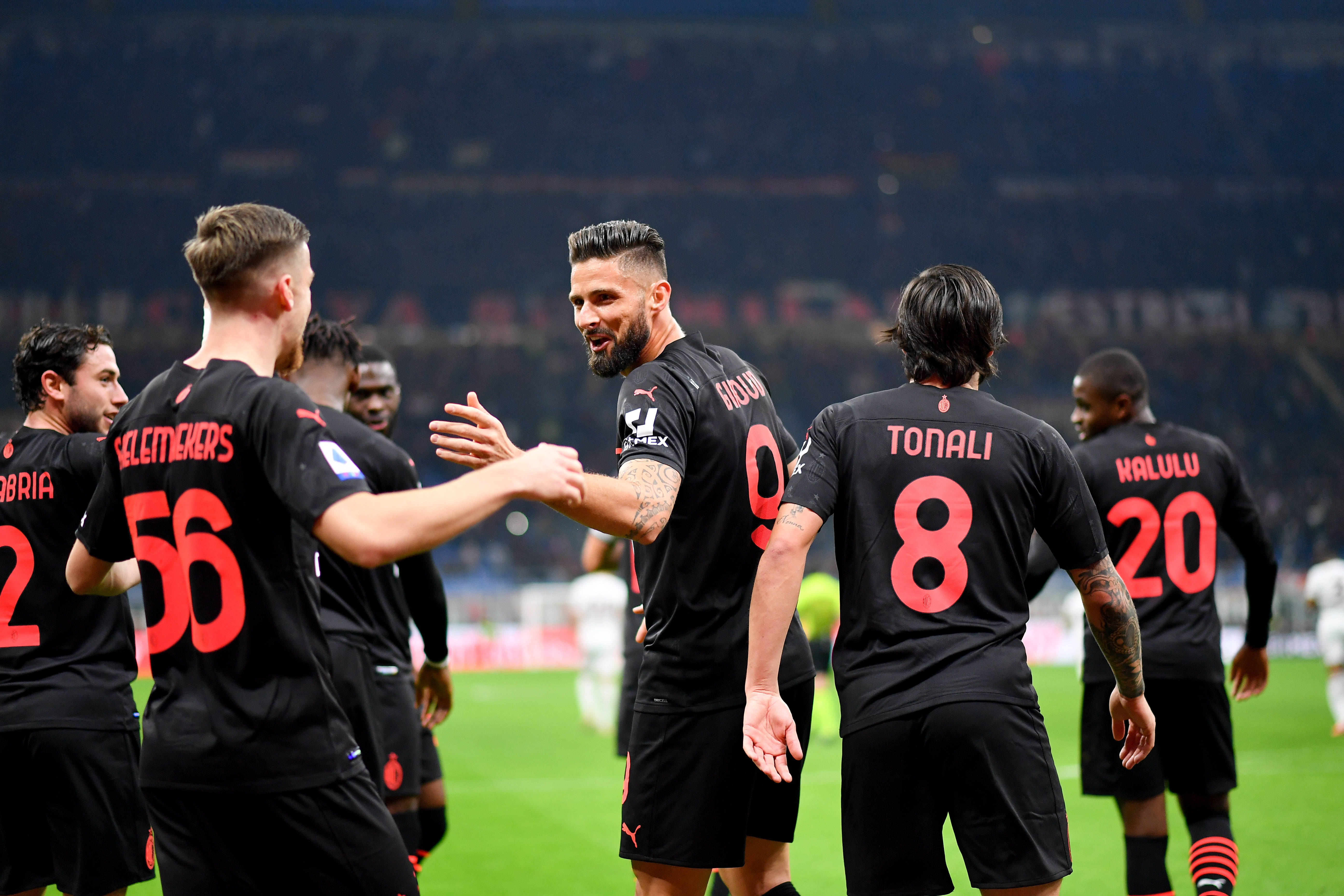 荷兰杯前瞻：费耶诺德多人缺阵，海伦芬能否爆冷晋级？（荷兰杯前瞻：费耶诺德伤兵满营，海伦芬能否上演冷门突围？）