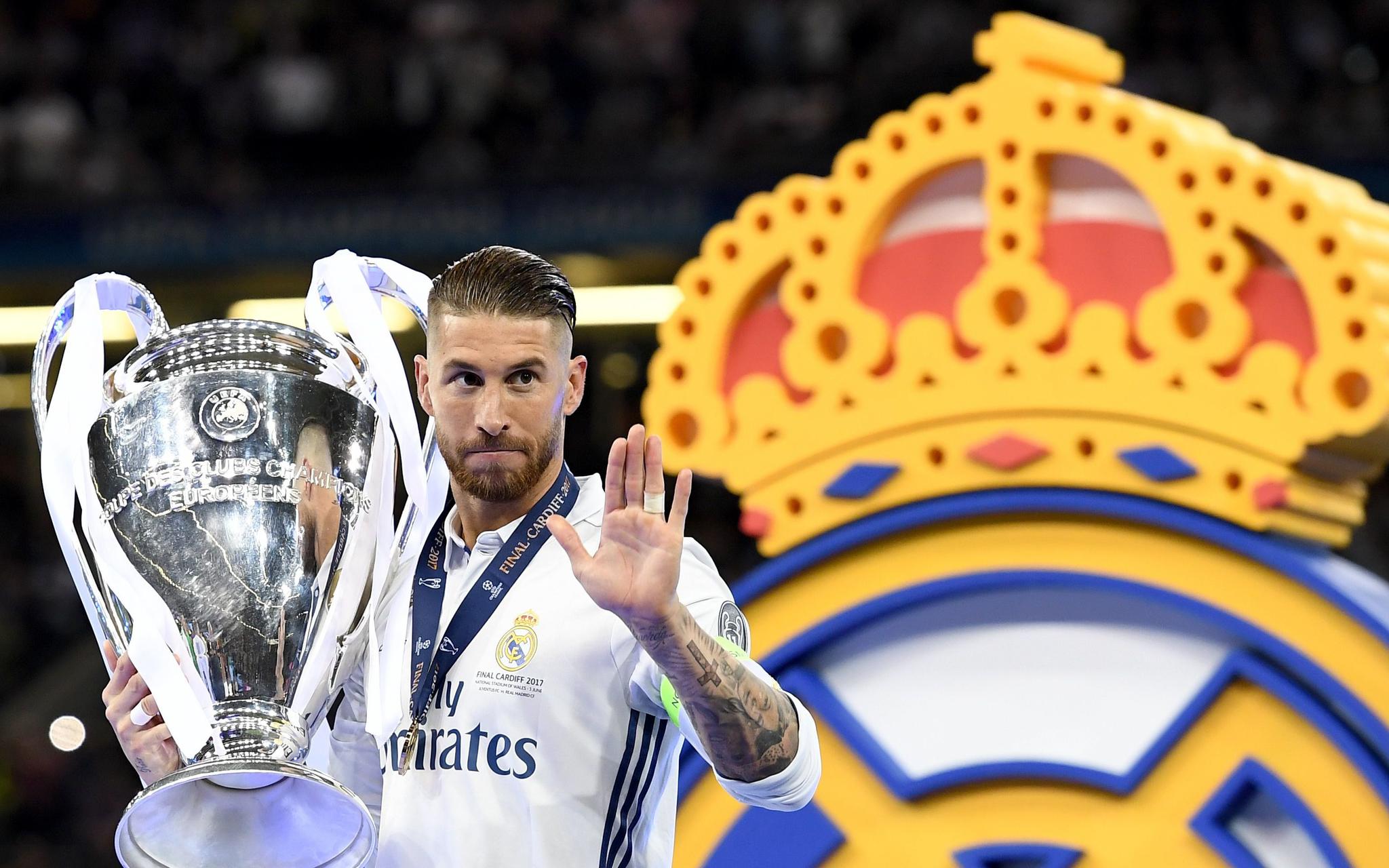 乔纳森-戴维：儒尼尼奥是史上最佳任意球手，他总能将球打进（乔纳森-戴维：儒尼尼奥是历史第一任意球大师，几乎每次都能破门）