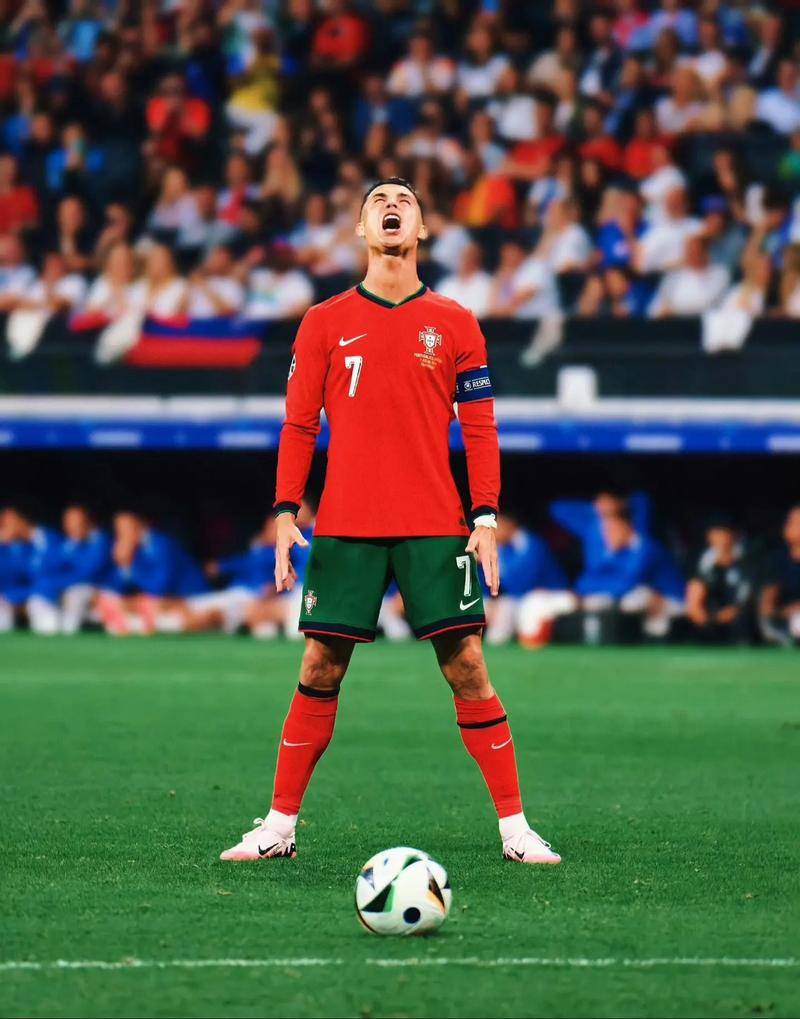 小维阿：主场踢世界杯意义非凡，美国队会全力以赴争夺冠军（小维阿：在家门口踢世界杯意义重大，美国队将全力冲击冠军）