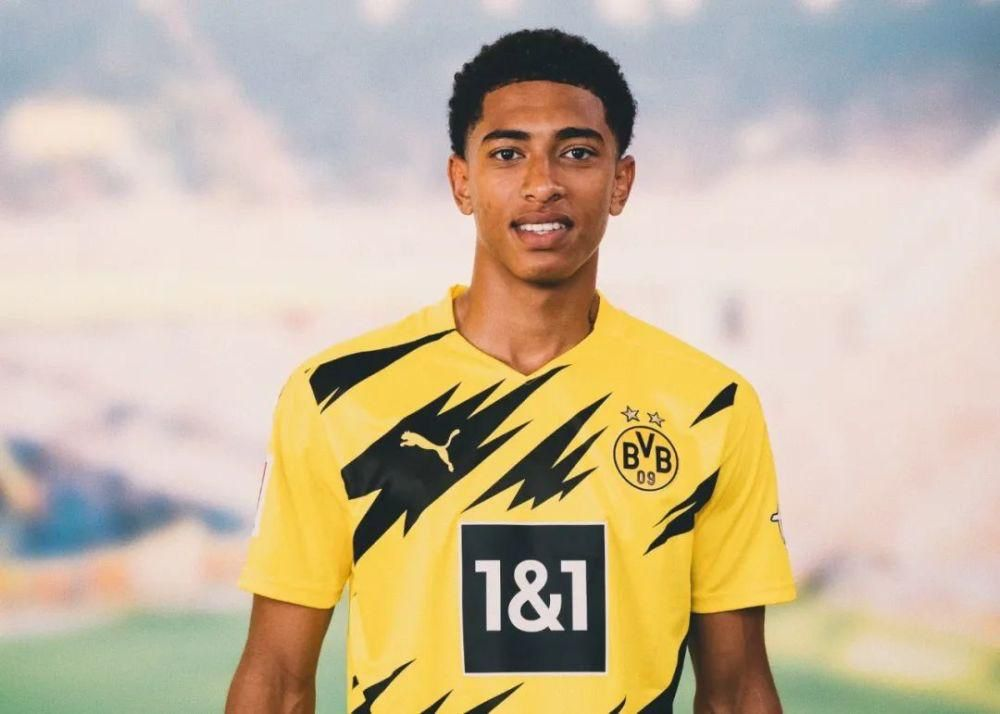 克雷莫内塞vs莱切：瓦尔迪、奥代罗首发，班达、法尔科内出战（克雷莫内塞对阵莱切：瓦尔迪、奥代罗先发，班达、法尔科内登场）