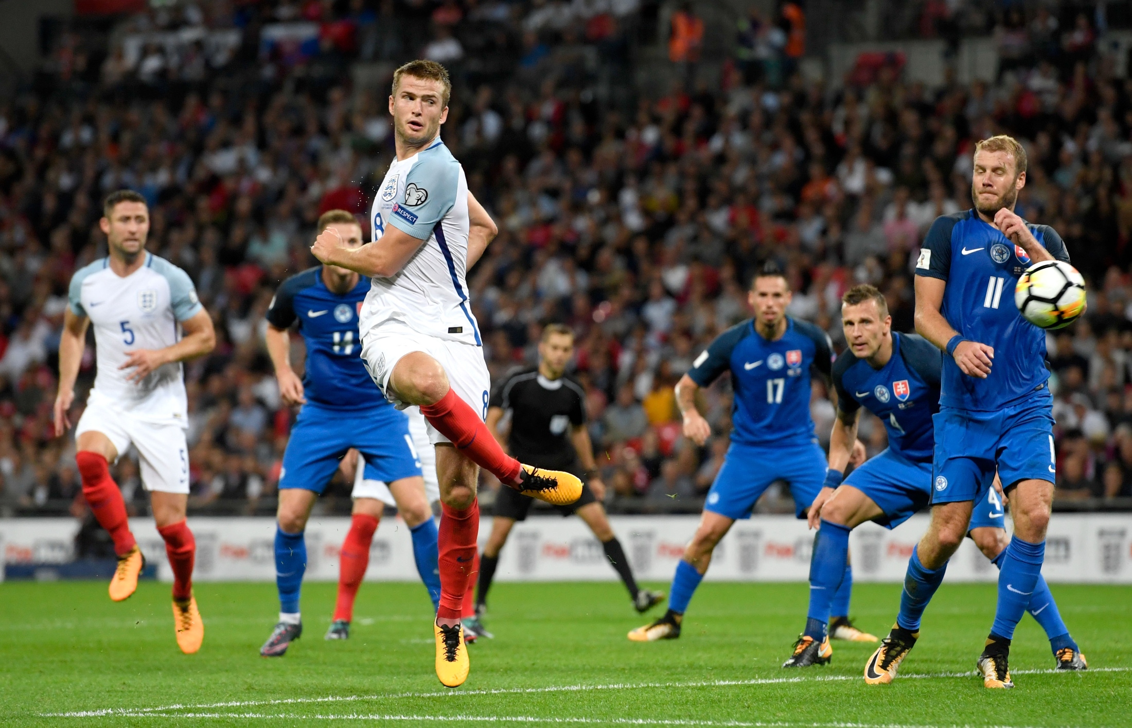 德拉富恩特：莫拉塔对西班牙很重要，国家队大门永远为他敞开（德拉富恩特：莫拉塔对西班牙至关重要，国家队永远向他敞开大门）