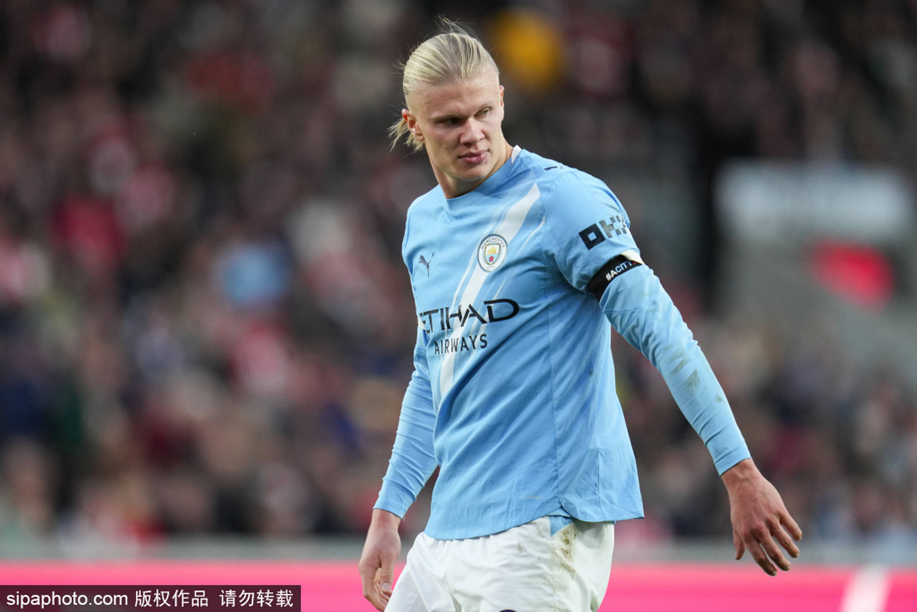 弟媳发布和内马尔合照，引发弗鲁米嫩塞球迷猜测其加盟热潮（弟媳晒与内马尔合影，弗鲁米嫩塞球迷掀起内马尔加盟猜测热潮）