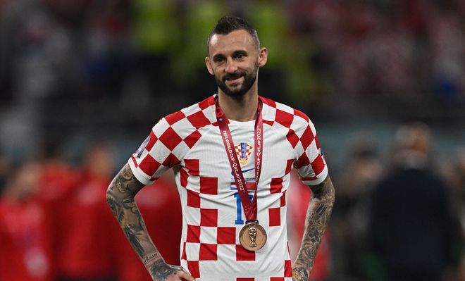 那不勒斯官方：洛博特卡在意杯赛前热身时左腿后胫肌拉伤（那不勒斯官宣：洛博特卡意杯赛前热身左腿后胫肌拉伤）