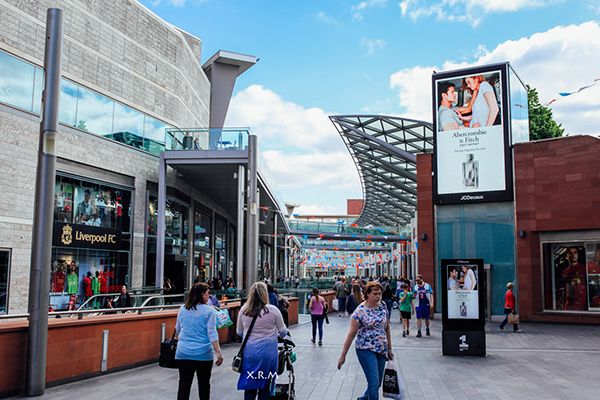 TA：利马传球出色&充满侵略性，他的回归可以丰富曼联打法（TA：传球精妙且侵略性十足的利马回归，有望为曼联战术增添多样性）